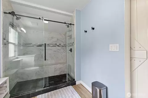 Bath - 9007 Van Buren Rd, Everson, WA 98247 photo 2 of 4