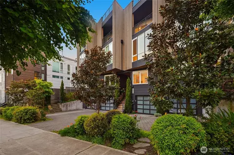 3611 Whitman Ave N, Seattle, WA 98103