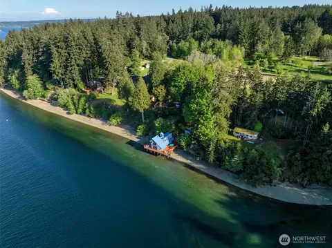 11901 Larson Rd, Anderson Island, WA 98303