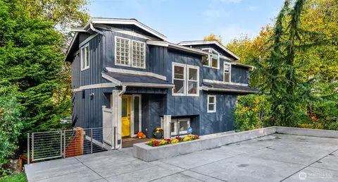 2708 NE 98th St, Seattle, WA 98115
