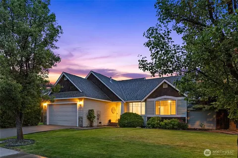 1015 E Greenfield Ave, Ellensburg, WA 98926
