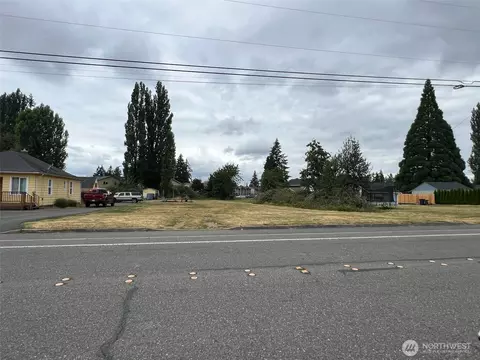 6506 Armar Rd, Marysville, WA 98270