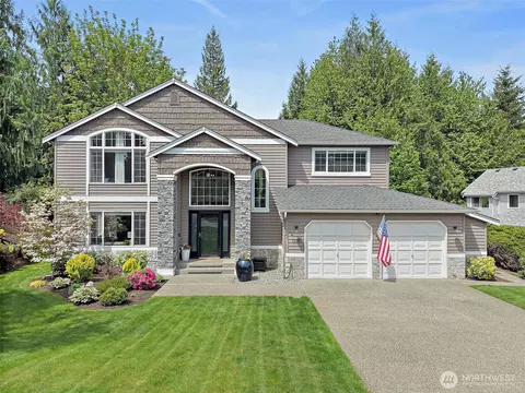 1115 Hemlock Ave SW, North Bend, WA 98045