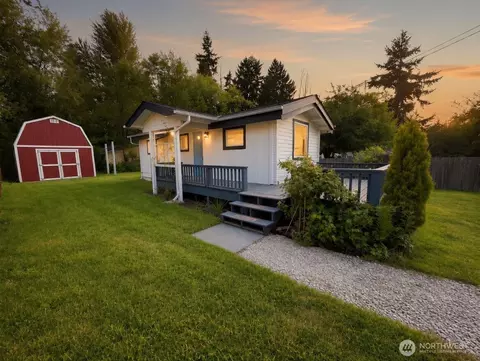 416 E 86th St, Tacoma, WA 98445