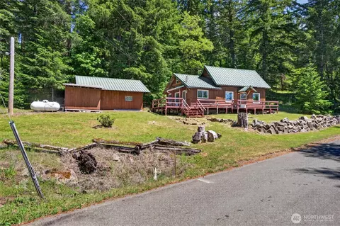 121 Powerhouse Rd, Packwood, WA 98361