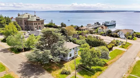 340 Pierce St, Port Townsend, WA 98368
