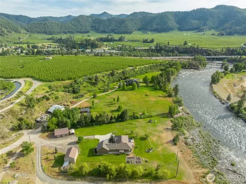 253 Logsdon Ln, Cashmere, WA 98815