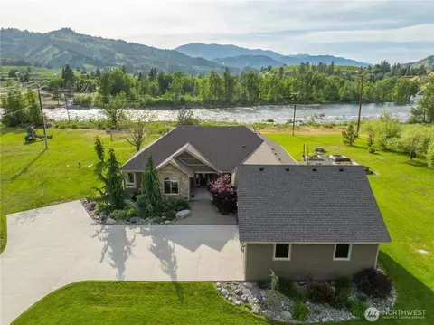 253 Logsdon Ln, Cashmere, WA 98815