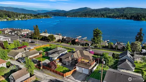 509 Northshore Dr, Bellingham, WA 98226