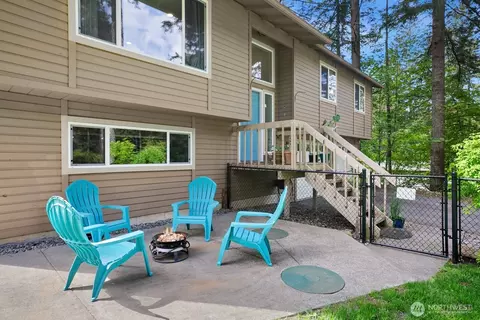 17025 431st Ave SE, North Bend, WA 98045
