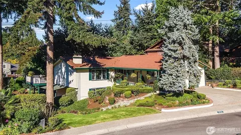 13750 E 23rd Ln, Bellevue, WA 98005