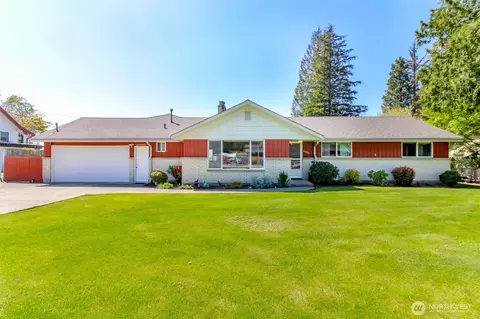 45223 284th Ave SE, Enumclaw, WA 98022