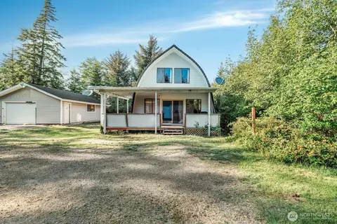 20520 Crane Pl, Ocean Park, WA 98640