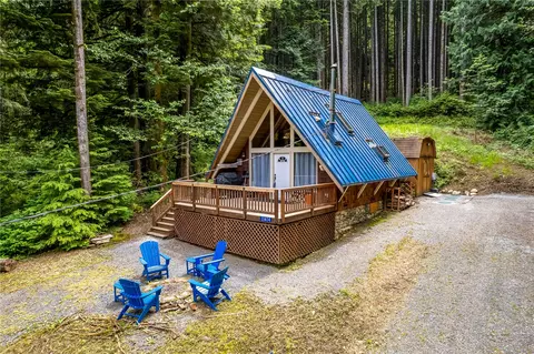 33474 S Shore Dr, Mount Vernon, WA 98274
