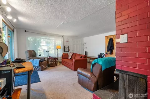 Living - 324 3rd Ave S, Edmonds, WA 98020 photo 1 of 1