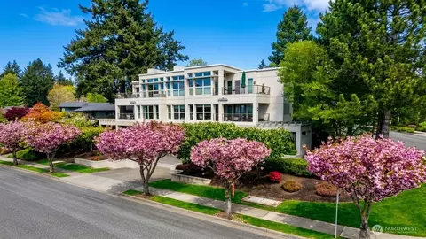 101 99th Ave NE #101, Bellevue, WA 98004