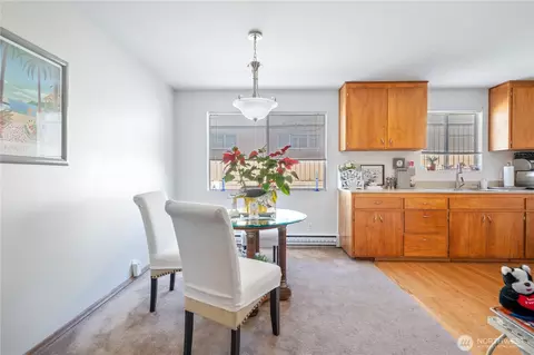 Dining - 318 3rd Ave S, Edmonds, WA 98026 photo 2 of 2