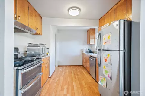 Kitchen - 318 3rd Ave S, Edmonds, WA 98026 photo 1 of 2
