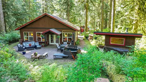 10707 Thompson Creek Rd, Deming, WA 98244