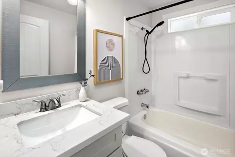 Bath - 9032 15th Ave SW, Seattle, WA 98106 photo 2 of 2