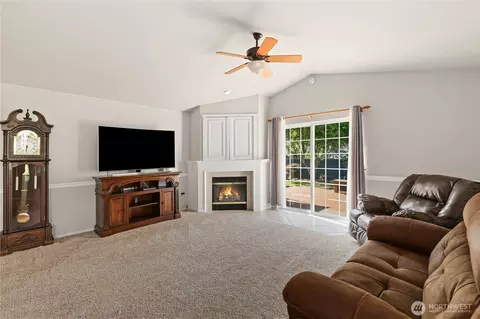 4708 215th St E, Spanaway, WA 98387 photo 8