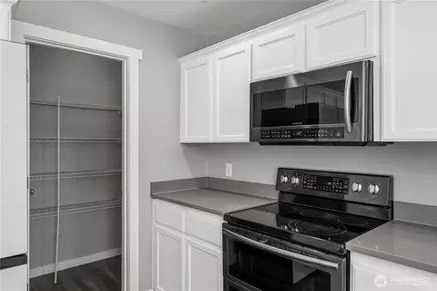 Kitchen - 7249 Radius Loop SE, Lacey, WA 98513 photo 3 of 3