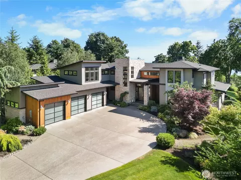 946 7th Ct, Fox Island, WA 98333