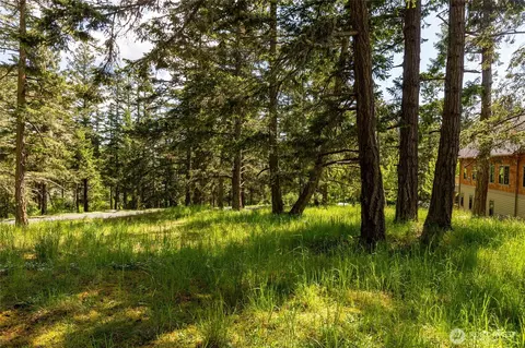 24 Mossyrock Rd, Friday Harbor, WA 98250