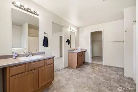 Bath - 20222 50th Ave E, Spanaway, WA 98387 photo 2 of 3