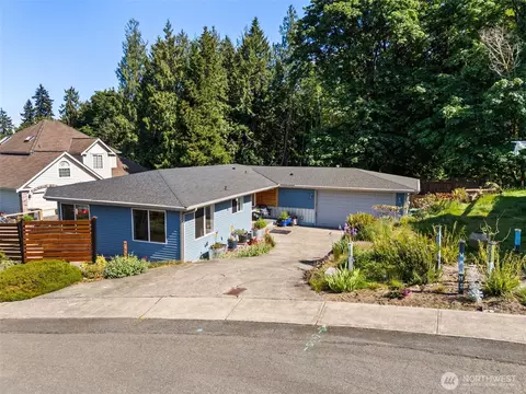 7598 E Alki View Ct, Port Orchard, WA 98366