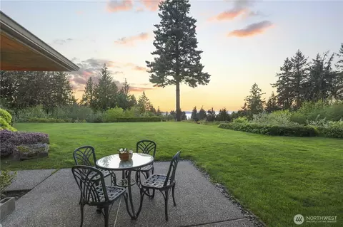 Exterior - 250 Heather Rd, Everett, WA 98203 photo 6 of 9