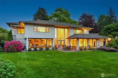Exterior - 250 Heather Rd, Everett, WA 98203 photo 9 of 9