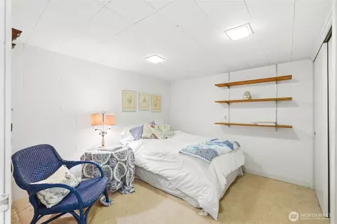 Bedroom - 250 Heather Rd, Everett, WA 98203 photo 5 of 5