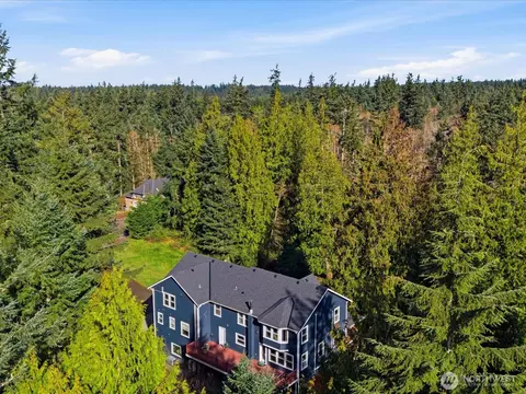 4050 Rachel Rd, Clinton, WA 98236