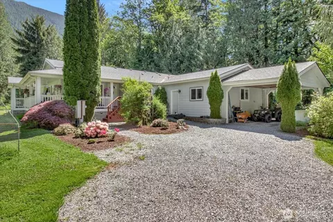 21103 252nd St NE, Arlington, WA 98223