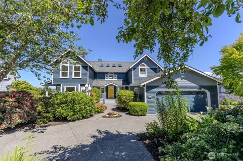 7610 NE Bruce Ln, Hansville, WA 98340