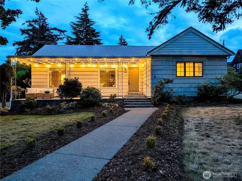 1635 Madison, Port Townsend, WA 98368