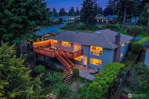 1612 SW 166th St, Burien, WA 98166