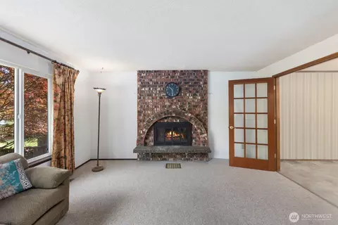 Living - 21627 9th Pl W, Bothell, WA 98021 photo 2 of 9
