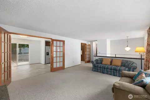 Living - 21627 9th Pl W, Bothell, WA 98021 photo 4 of 9