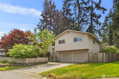 Exterior - 21627 9th Pl W, Bothell, WA 98021 photo 7 of 7