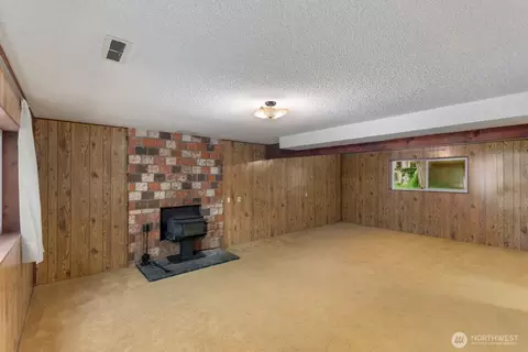 Living - 21627 9th Pl W, Bothell, WA 98021 photo 6 of 9
