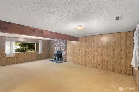 Living - 21627 9th Pl W, Bothell, WA 98021 photo 9 of 9