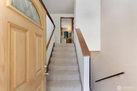Entry Way - 21627 9th Pl W, Bothell, WA 98021 photo 1 of 2
