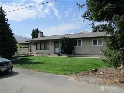206 S Iowa Ave, East Wenatchee, WA 98802
