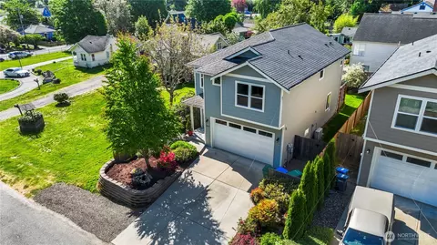 2647 19th St, Bremerton, WA 98312