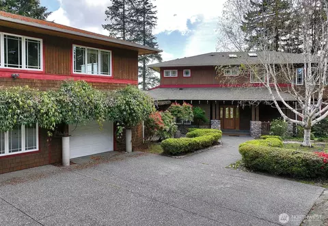 1864 Scenic Ave, Freeland, WA 98249