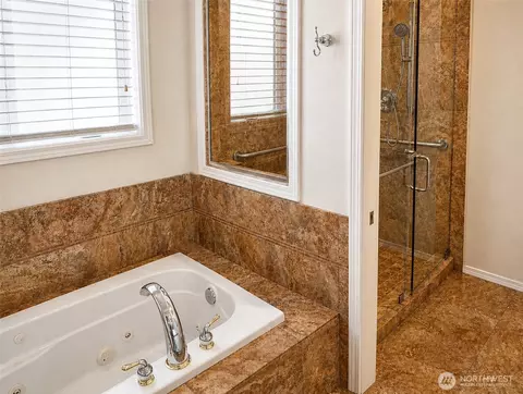 Bath - 1422 Colby Ave, Everett, WA 98201 photo 2 of 3