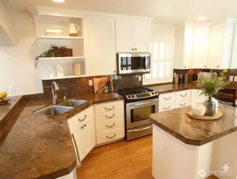 Kitchen - 1422 Colby Ave, Everett, WA 98201 photo 1 of 6