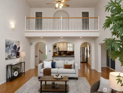 Living - 1422 Colby Ave, Everett, WA 98201 photo 2 of 4